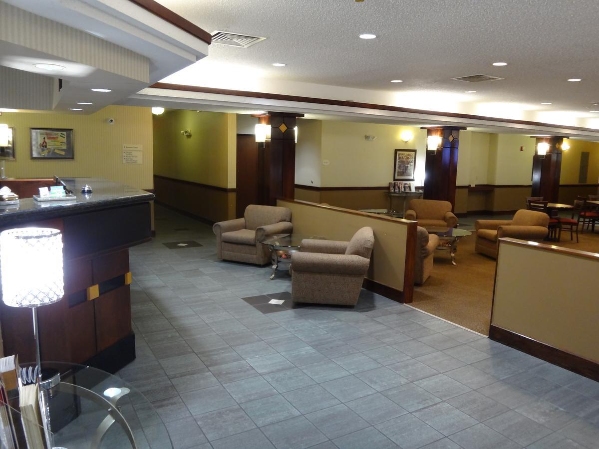 Windsor Inn & Suites 닷지시티 외부 사진