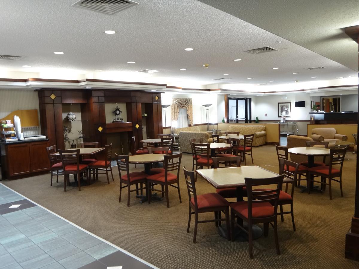 Windsor Inn & Suites 닷지시티 외부 사진