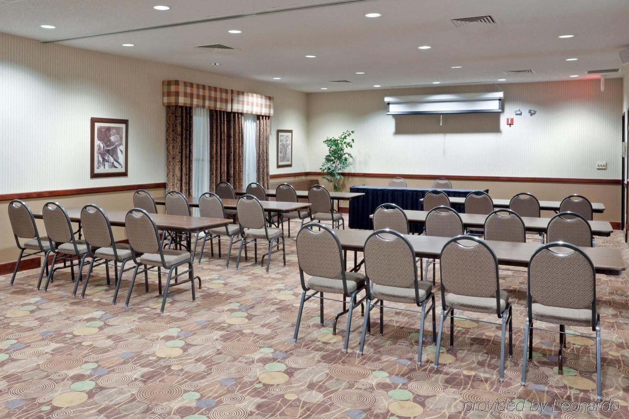 Windsor Inn & Suites 닷지시티 외부 사진